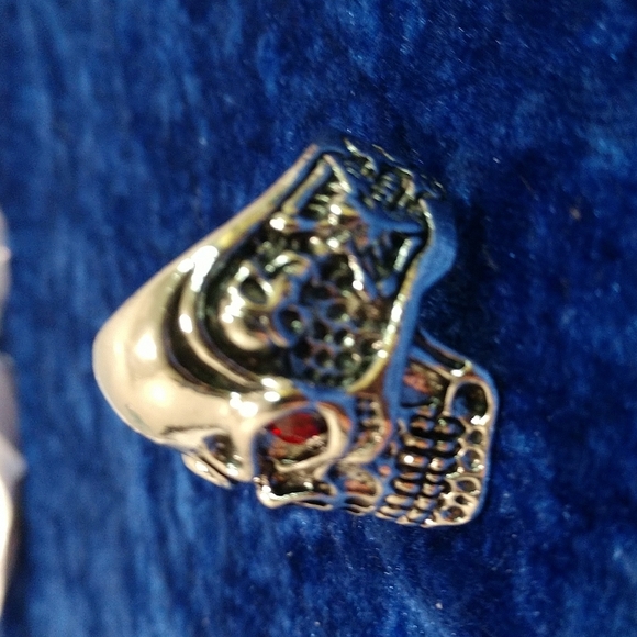 Skeleton Skull Statement Ring Stainless Steel Red Eyes Gothic Bikers Streetwear - Picture 3 of 8